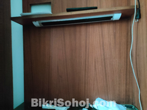 Wardrobe Table with Rolling Chair